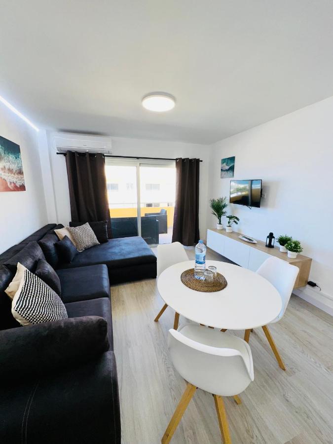 Newly Renovated Vistas Muelle De Los Cristianos Pier View Free Wifi Arona  Bagian luar foto